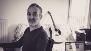 Contact Jedj cassone